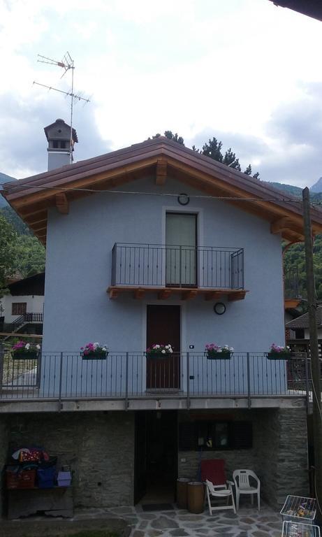 Casa Vacanze Chez Sapin Fenis Rum bild